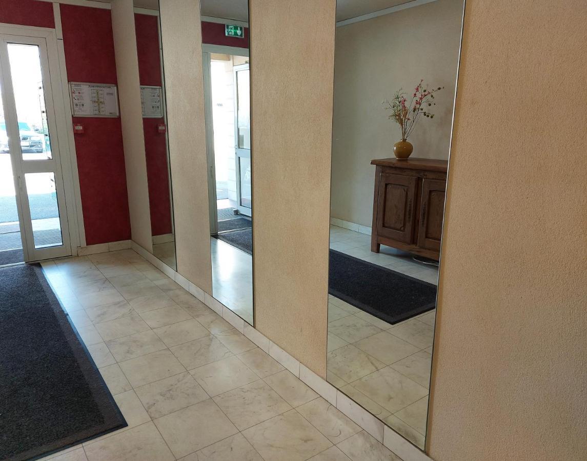 Апартаменты L'Escale : Duplex 4 Pers. Asterix, Aeroport Roissy Cdg, Paris Moussy-le-Neuf Экстерьер фото